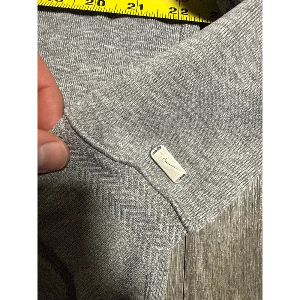 Nike Dri-FIT Mens L Grey Quarter Zip Pullover DH0986-003 Mock Neck Sweatshirt
